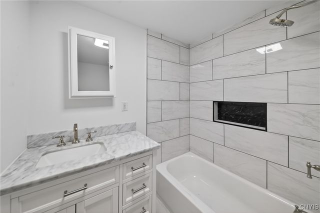 5632 West Circle Drive, Cicero, NY 13039