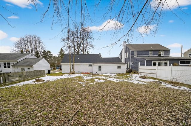 5632 West Circle Drive, Cicero, NY 13039