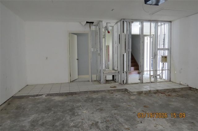 6527 Gladewell Drive, Houston, TX 77072