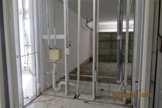 6527 Gladewell Drive, Houston, TX 77072