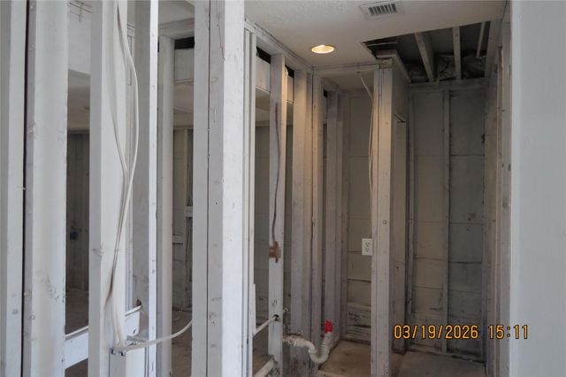 6527 Gladewell Drive, Houston, TX 77072