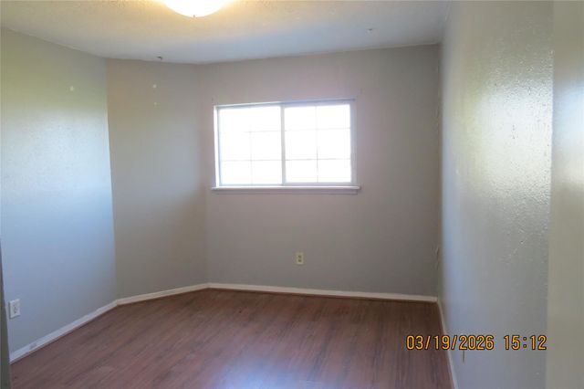 6527 Gladewell Drive, Houston, TX 77072