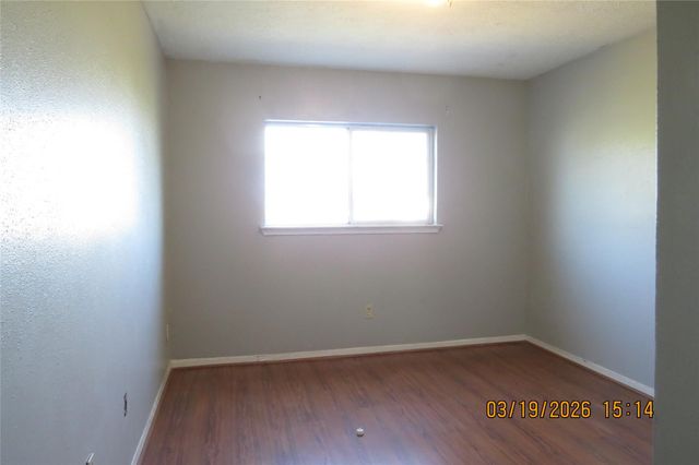 6527 Gladewell Drive, Houston, TX 77072