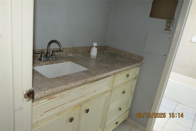 6527 Gladewell Drive, Houston, TX 77072