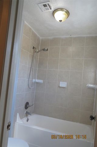 6527 Gladewell Drive, Houston, TX 77072