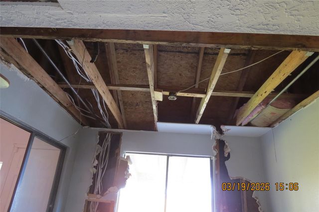 6527 Gladewell Drive, Houston, TX 77072