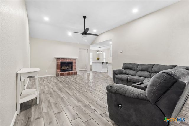 2202 Waterfall Drive, Killeen, TX 76549