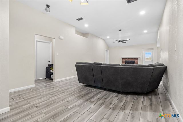 2202 Waterfall Drive, Killeen, TX 76549