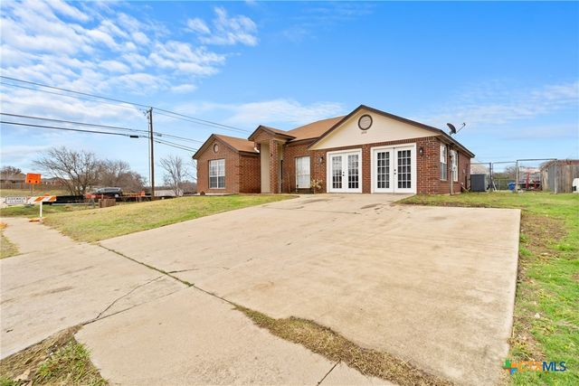 2202 Waterfall Drive, Killeen, TX 76549