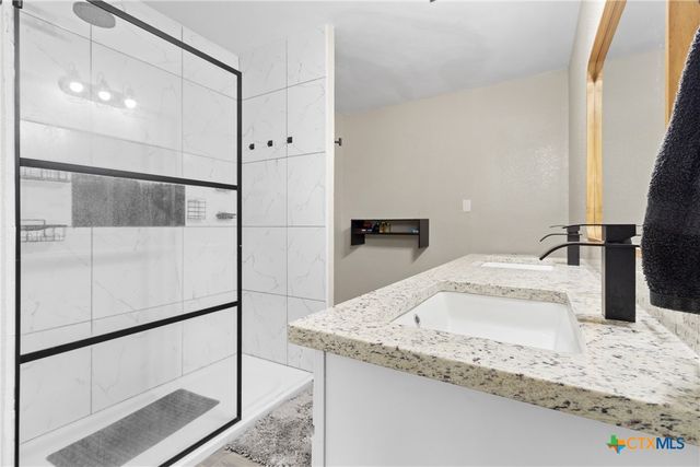2202 Waterfall Drive, Killeen, TX 76549