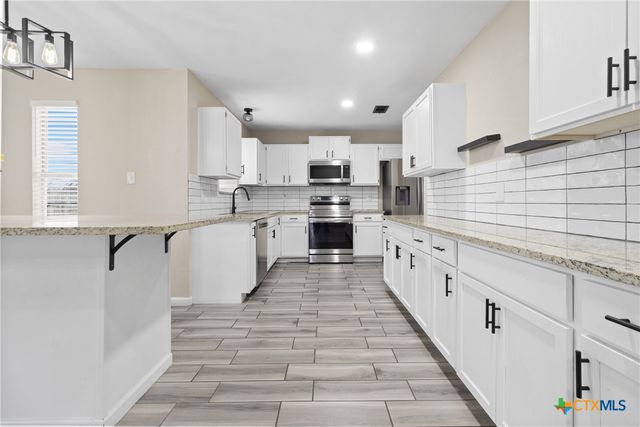 2202 Waterfall Drive, Killeen, TX 76549