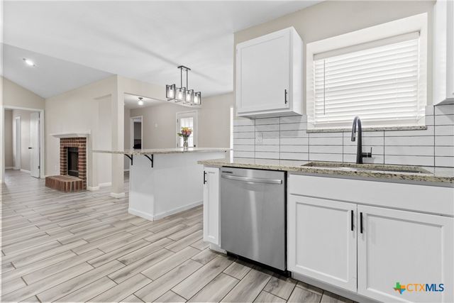 2202 Waterfall Drive, Killeen, TX 76549