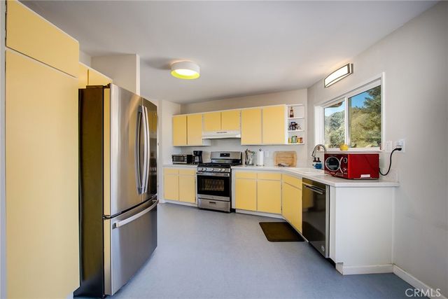 7994 Sunset Road, Joshua Tree, CA 92252