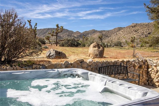 7994 Sunset Road, Joshua Tree, CA 92252