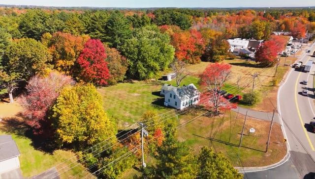 23 Uxbridge Rd, Mendon, MA 01756