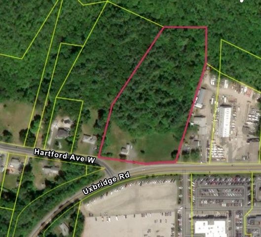 23 Uxbridge Rd, Mendon, MA 01756