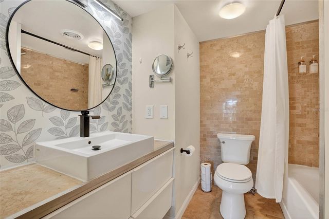 15 TURNER STREET 6, Clearwater, FL 33756