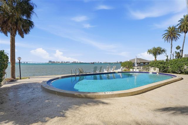 15 TURNER STREET 6, Clearwater, FL 33756