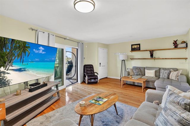 15 TURNER STREET 6, Clearwater, FL 33756