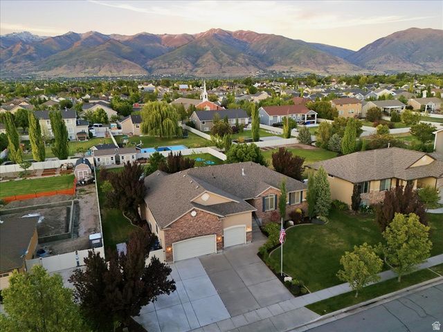 1549 EQUESTRIAN PARK WAY, Kaysville, UT 84037