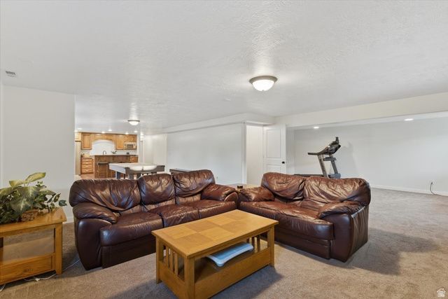 1549 EQUESTRIAN PARK WAY, Kaysville, UT 84037