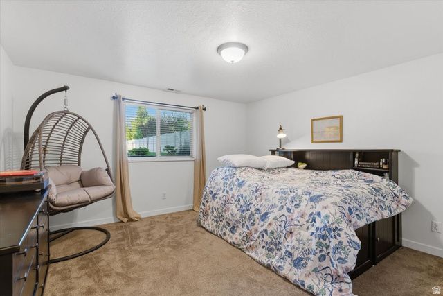 1549 EQUESTRIAN PARK WAY, Kaysville, UT 84037