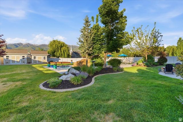 1549 EQUESTRIAN PARK WAY, Kaysville, UT 84037