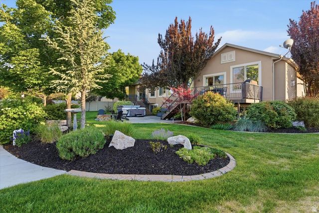 1549 EQUESTRIAN PARK WAY, Kaysville, UT 84037