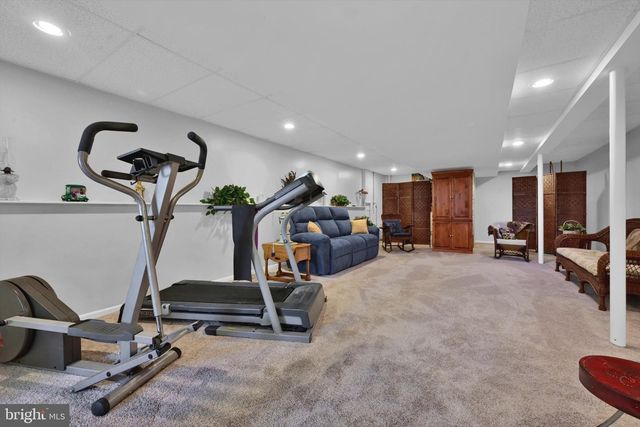 624 STONEY RUN RD, Pottsville, PA 17901