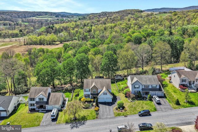 624 STONEY RUN RD, Pottsville, PA 17901