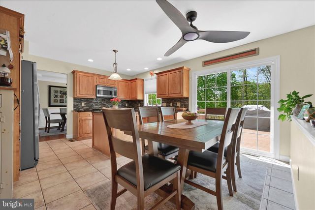 624 STONEY RUN RD, Pottsville, PA 17901