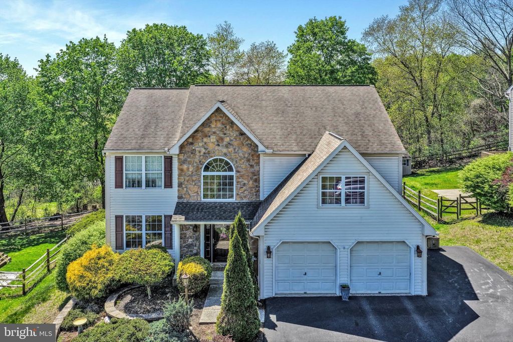 624 STONEY RUN RD, Pottsville, PA 17901