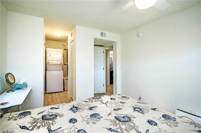 561 Periwinkle WAY # F1, Sanibel, FL 33957