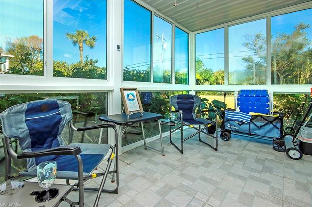 561 Periwinkle WAY # F1, Sanibel, FL 33957
