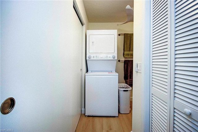 561 Periwinkle WAY # F1, Sanibel, FL 33957