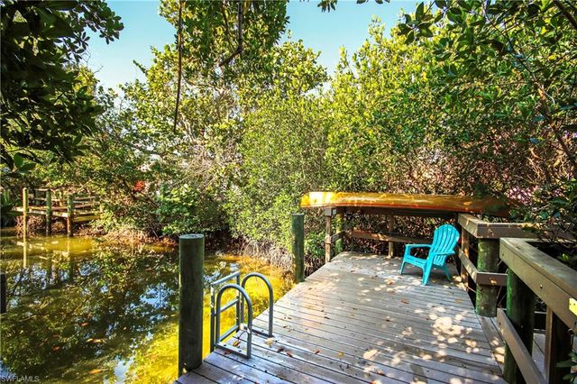 561 Periwinkle WAY # F1, Sanibel, FL 33957