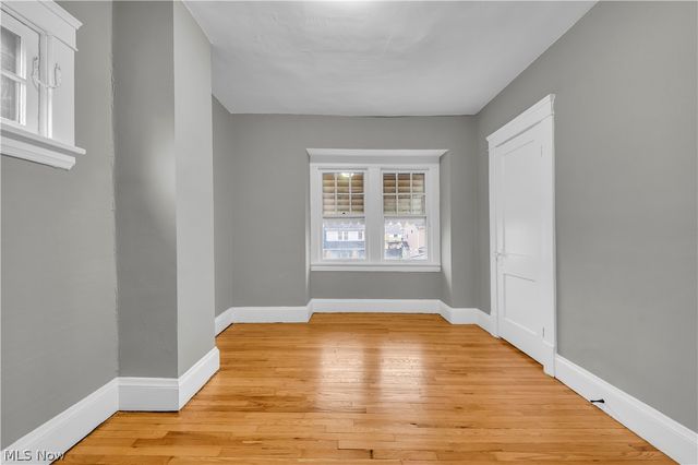 13409 S Parkway Drive, Garfield Heights, OH 44105