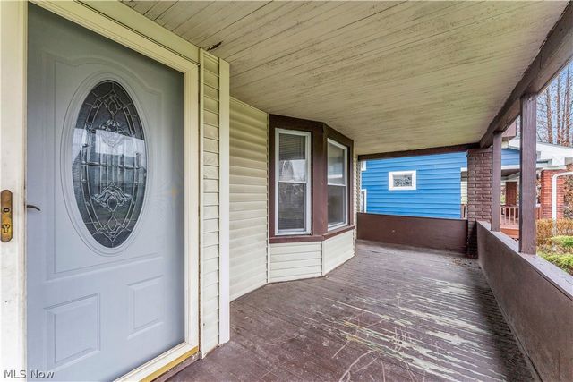 13409 S Parkway Drive, Garfield Heights, OH 44105