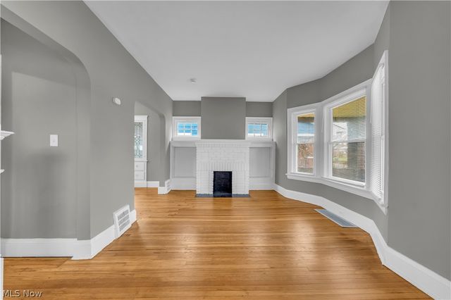 13409 S Parkway Drive, Garfield Heights, OH 44105