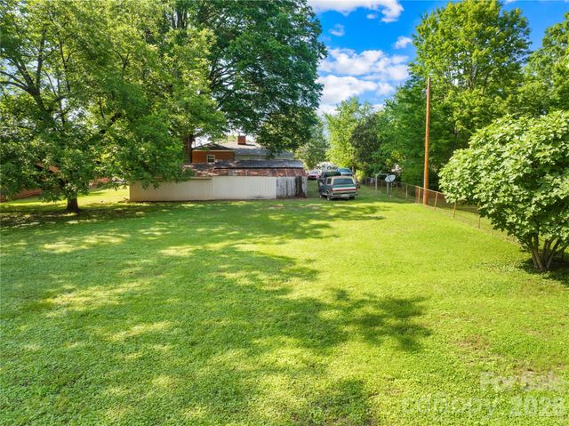 103 Greenway Drive, Huntersville, NC 28078
