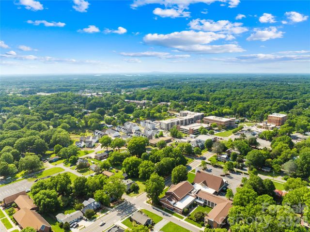 103 Greenway Drive, Huntersville, NC 28078