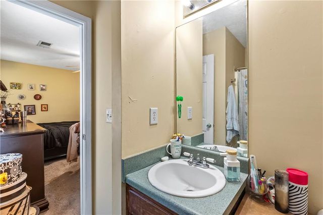 315 E Central Avenue, Griffin, GA 30223