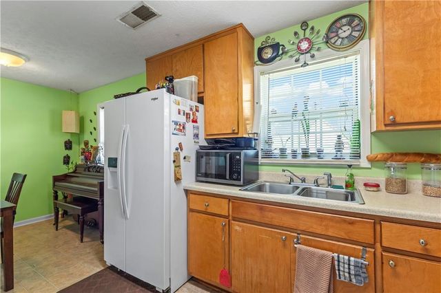 315 E Central Avenue, Griffin, GA 30223