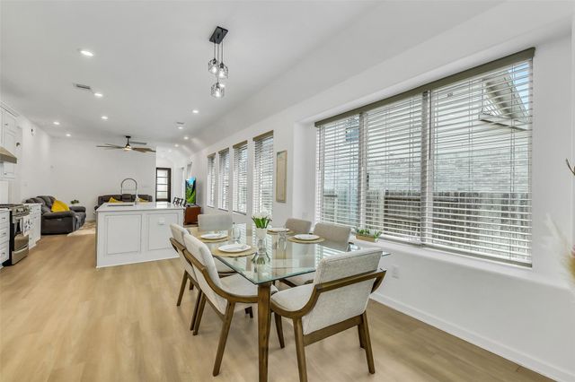 2227 Dellwood Bay Lane, Pinehurst, TX 77362