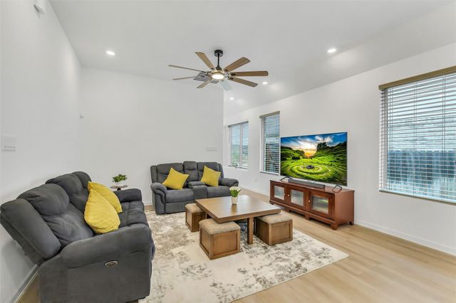 2227 Dellwood Bay Lane, Pinehurst, TX 77362