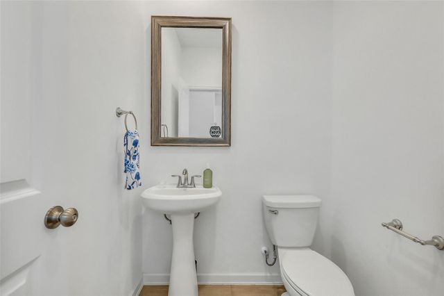 2227 Dellwood Bay Lane, Pinehurst, TX 77362