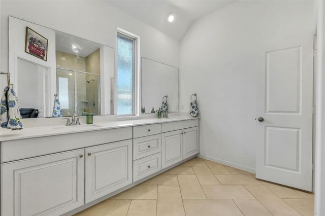 2227 Dellwood Bay Lane, Pinehurst, TX 77362