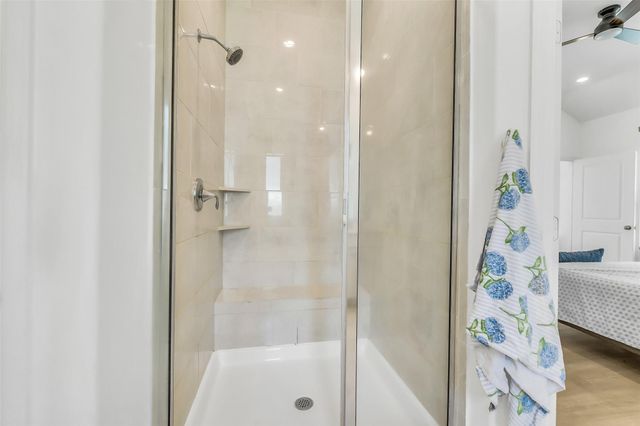 2227 Dellwood Bay Lane, Pinehurst, TX 77362