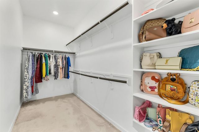 2227 Dellwood Bay Lane, Pinehurst, TX 77362