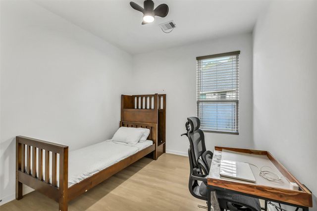 2227 Dellwood Bay Lane, Pinehurst, TX 77362